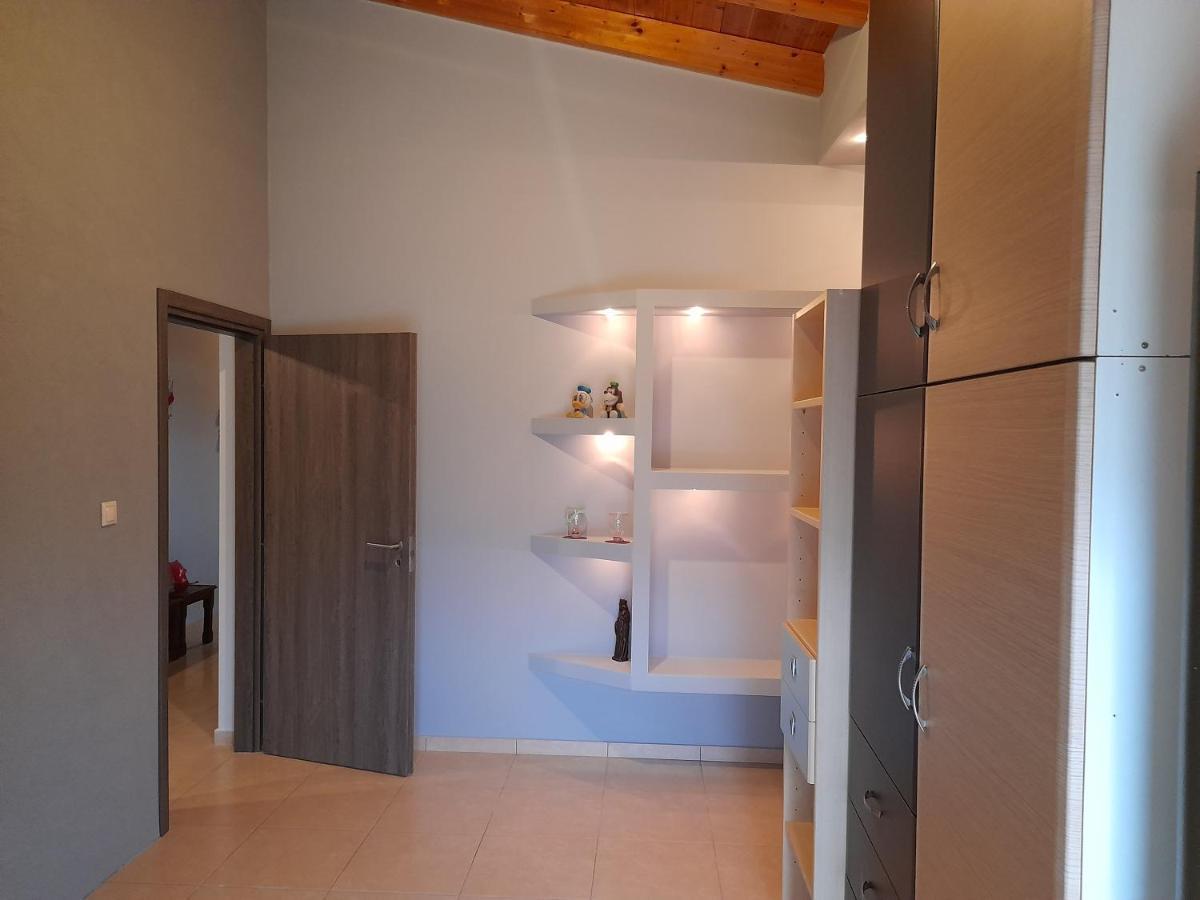 Villa Εξωτικο Διαμερισμα Με Θεα Την Παραλια Αλυκης Alikí Exterior foto